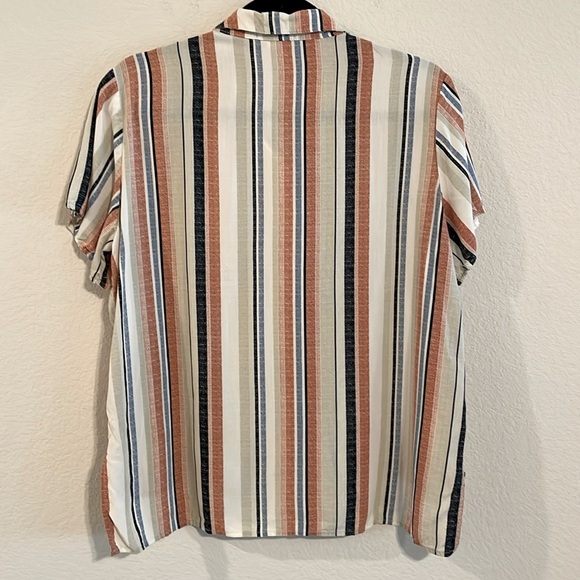 Bailey & Chloe Colorful Striped Lightweight High Low Hem Button Front Top - Picture 2 of 9